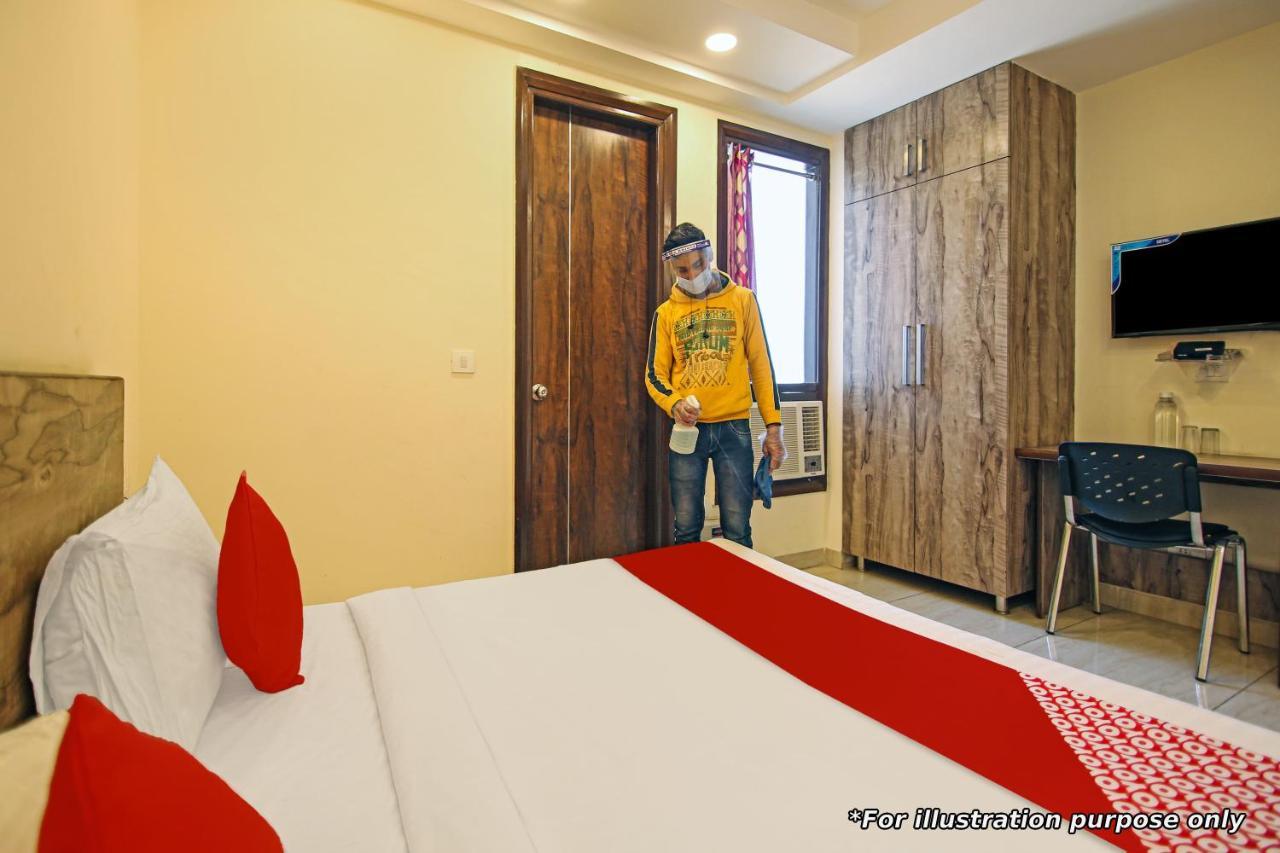 Oyo Flagship Paradise Inn Near Immaculate Conception Church パナジ エクステリア 写真
