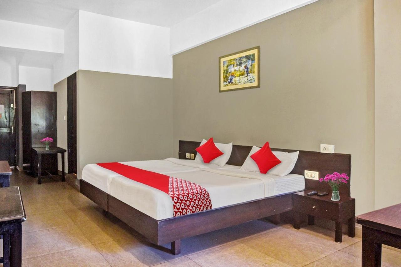 Oyo Flagship Paradise Inn Near Immaculate Conception Church パナジ エクステリア 写真