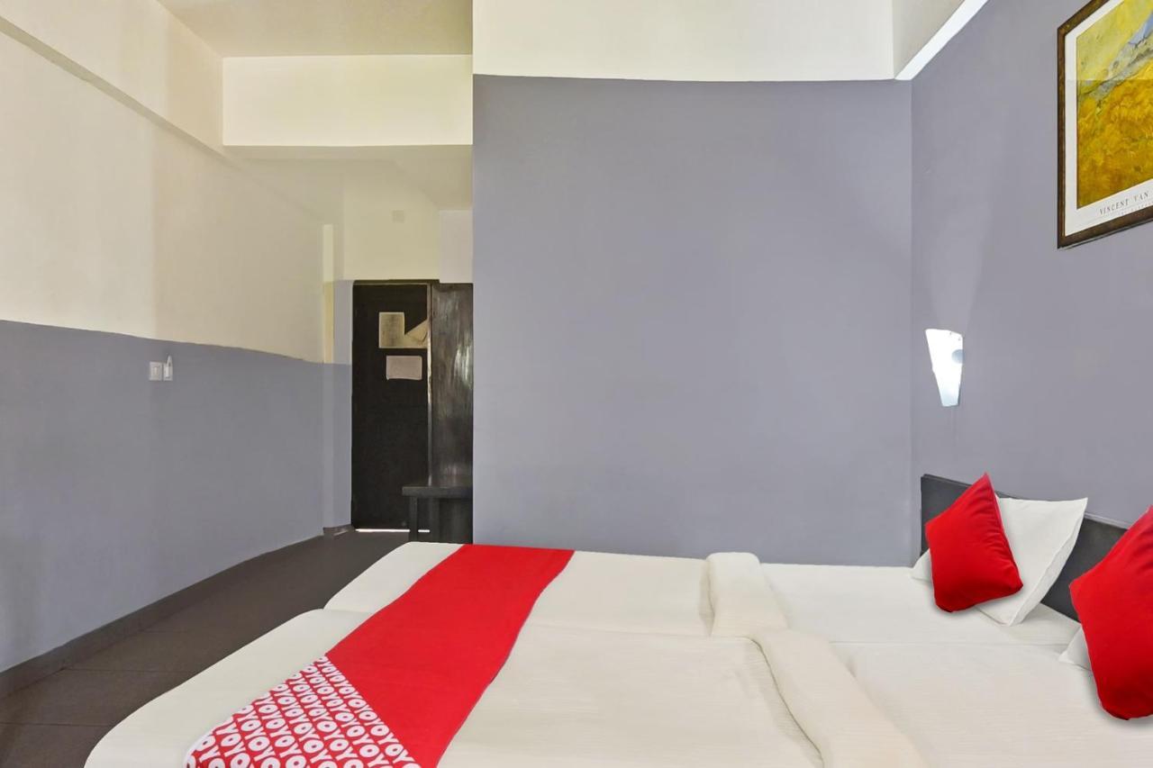 Oyo Flagship Paradise Inn Near Immaculate Conception Church パナジ エクステリア 写真